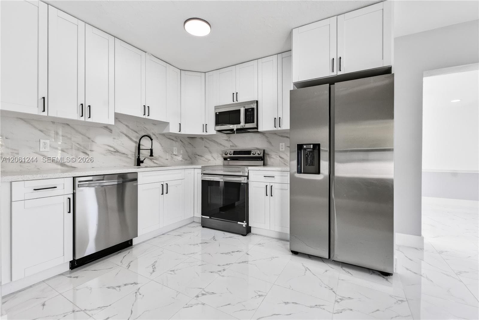 731 NE 16th St, Fort Lauderdale, FL 33304 photo 8