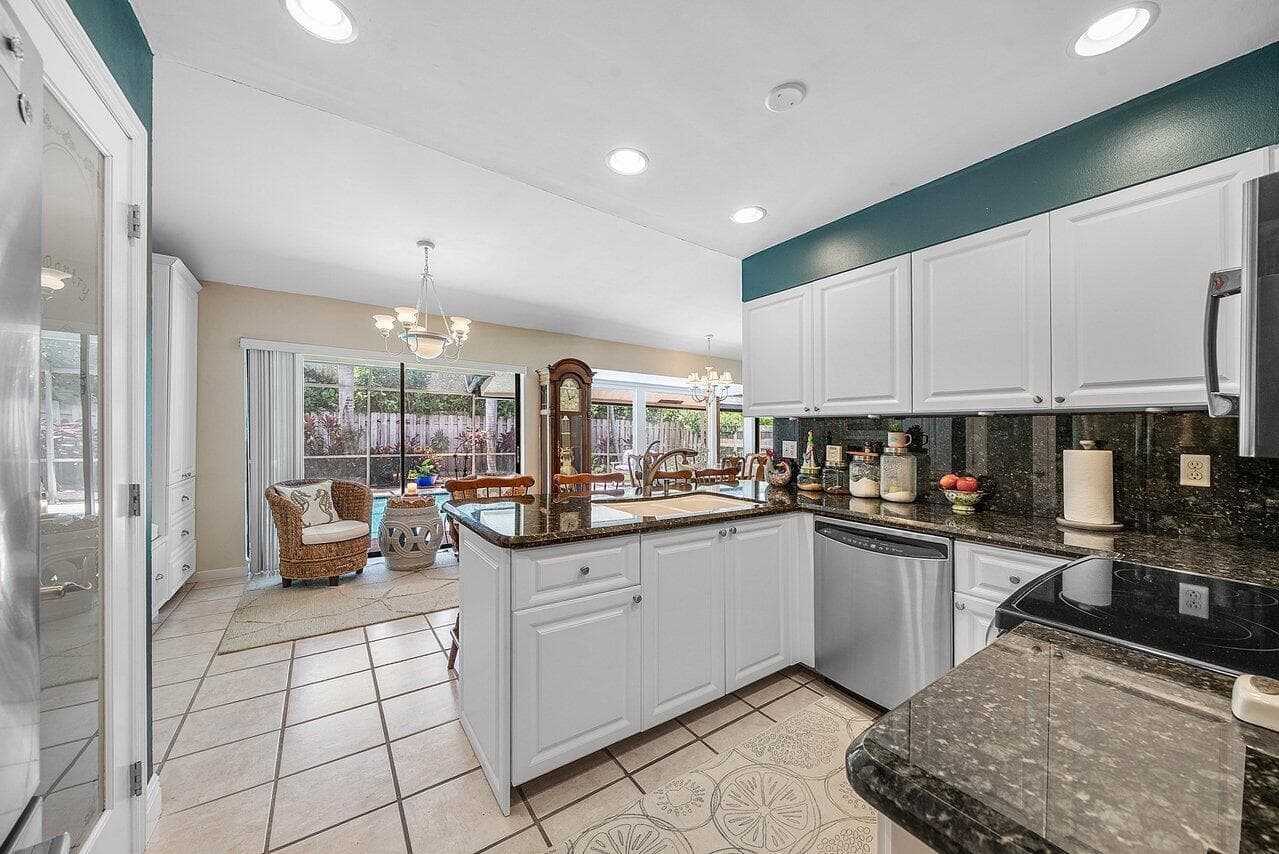 2371 NW 30th Road, Boca Raton, FL 33431 photo 12
