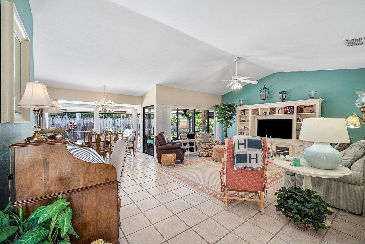 2371 NW 30th Road, Boca Raton, FL 33431 photo 4