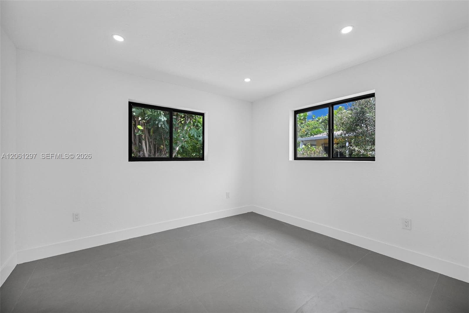 19301 NW 52nd Ave, Miami Gardens, FL 33055 photo 6