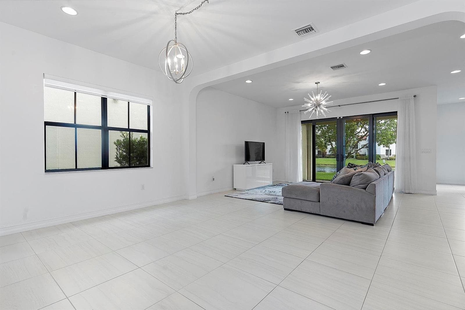 11824 SW 13th Court, Pembroke Pines, FL 33025 photo 10