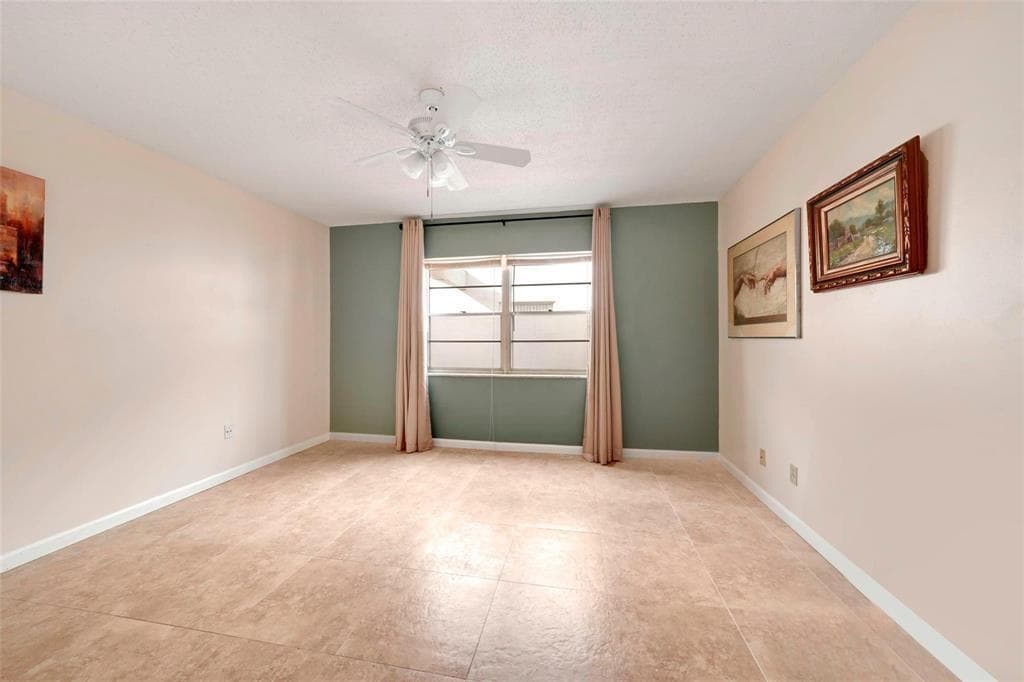 7500 NW 30th Place # 402, Sunrise, FL 33313 photo 8