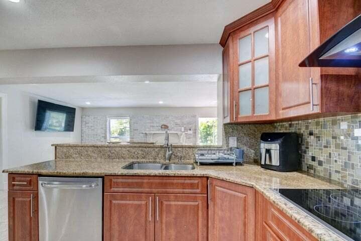 168 SE 31ST Avenue, Boynton Beach, FL 33435 photo 11
