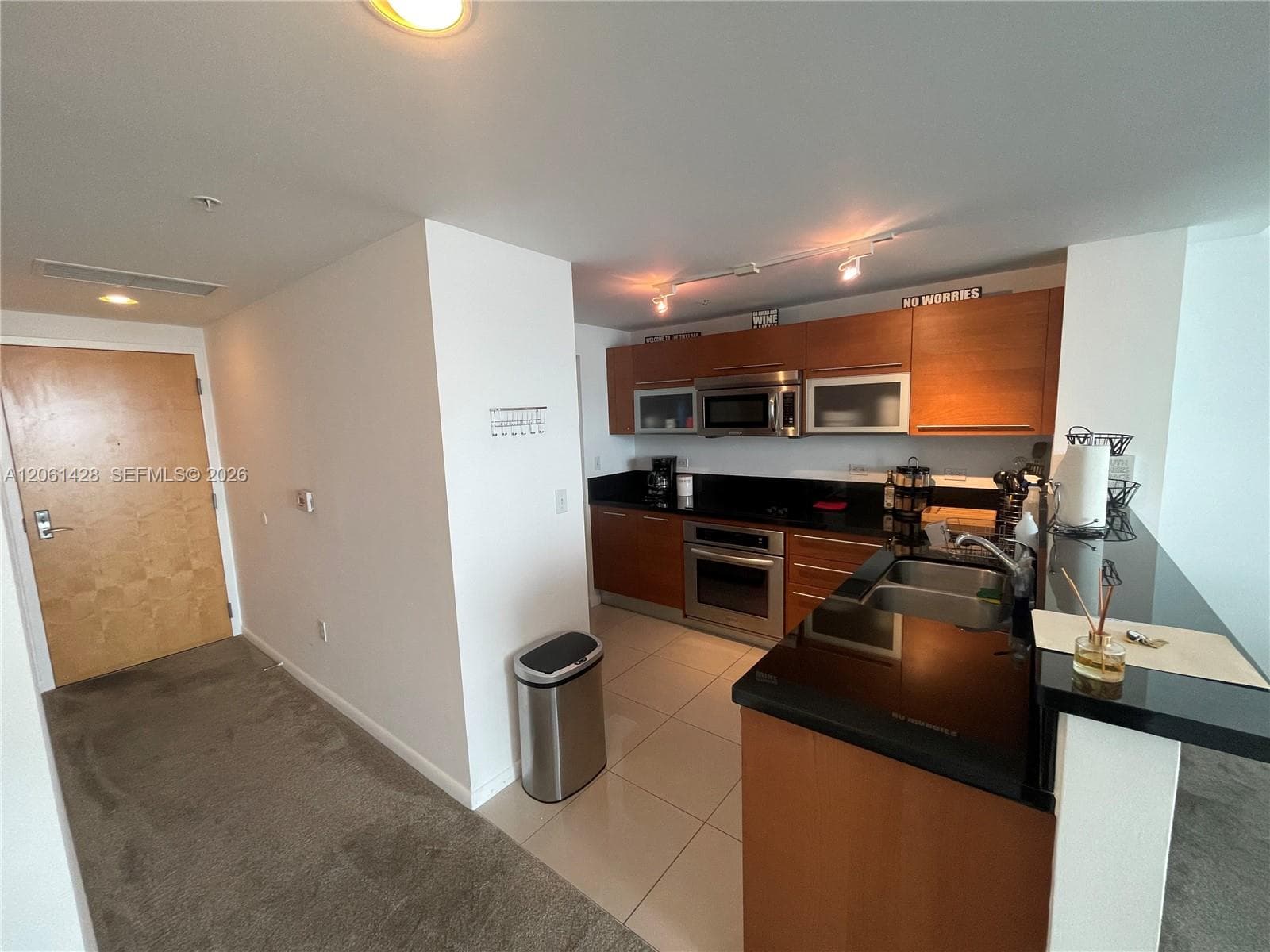 253 NE 2nd St # 3806, Miami, FL 33132 photo 6