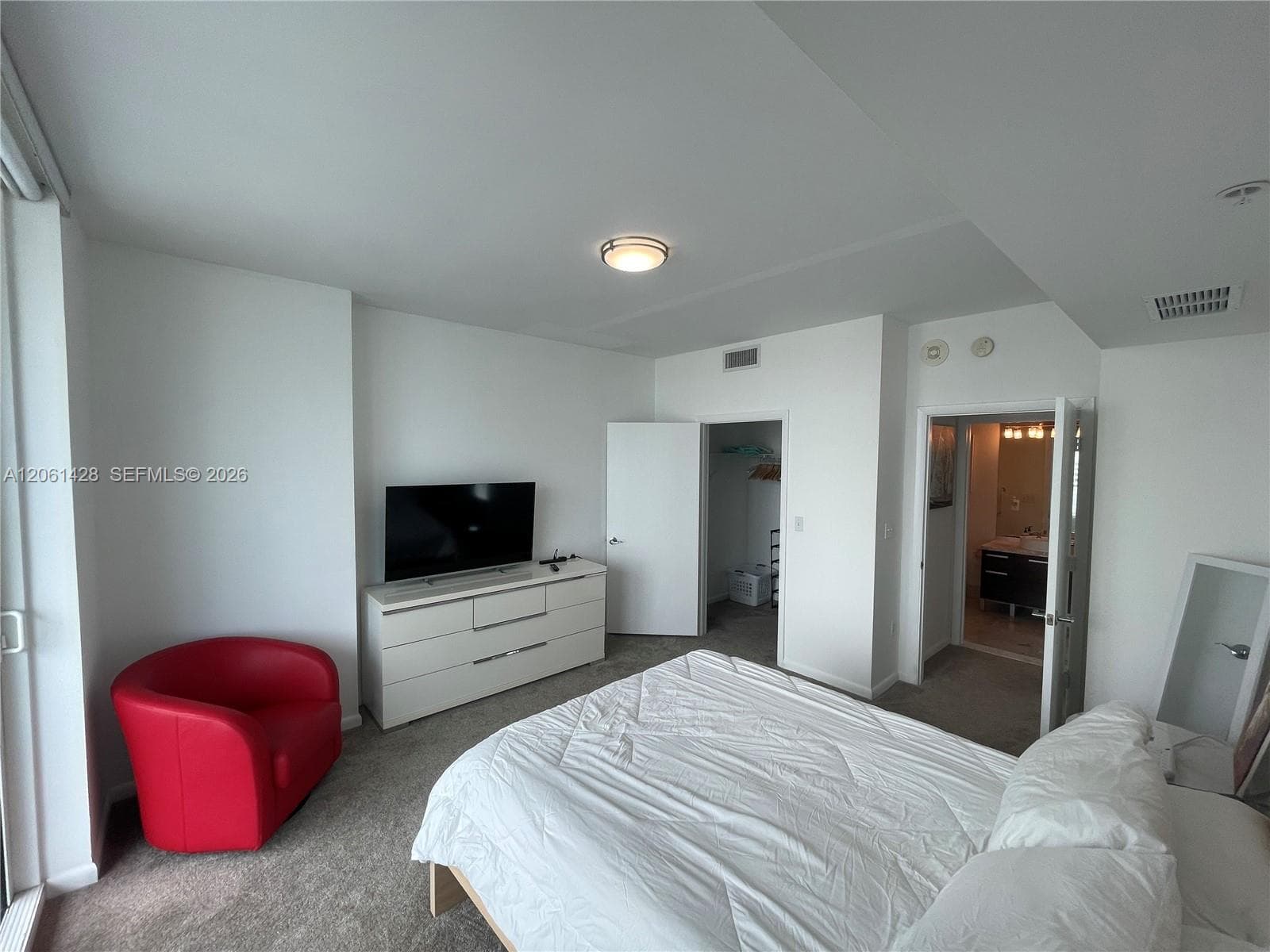 253 NE 2nd St # 3806, Miami, FL 33132 photo 12