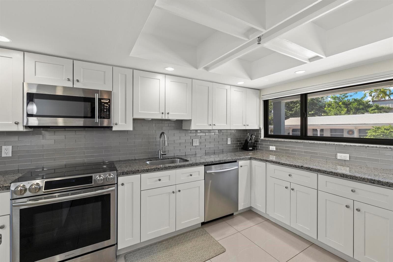 665 SE 21st Avenue # 104, Deerfield Beach, FL 33441 photo 9
