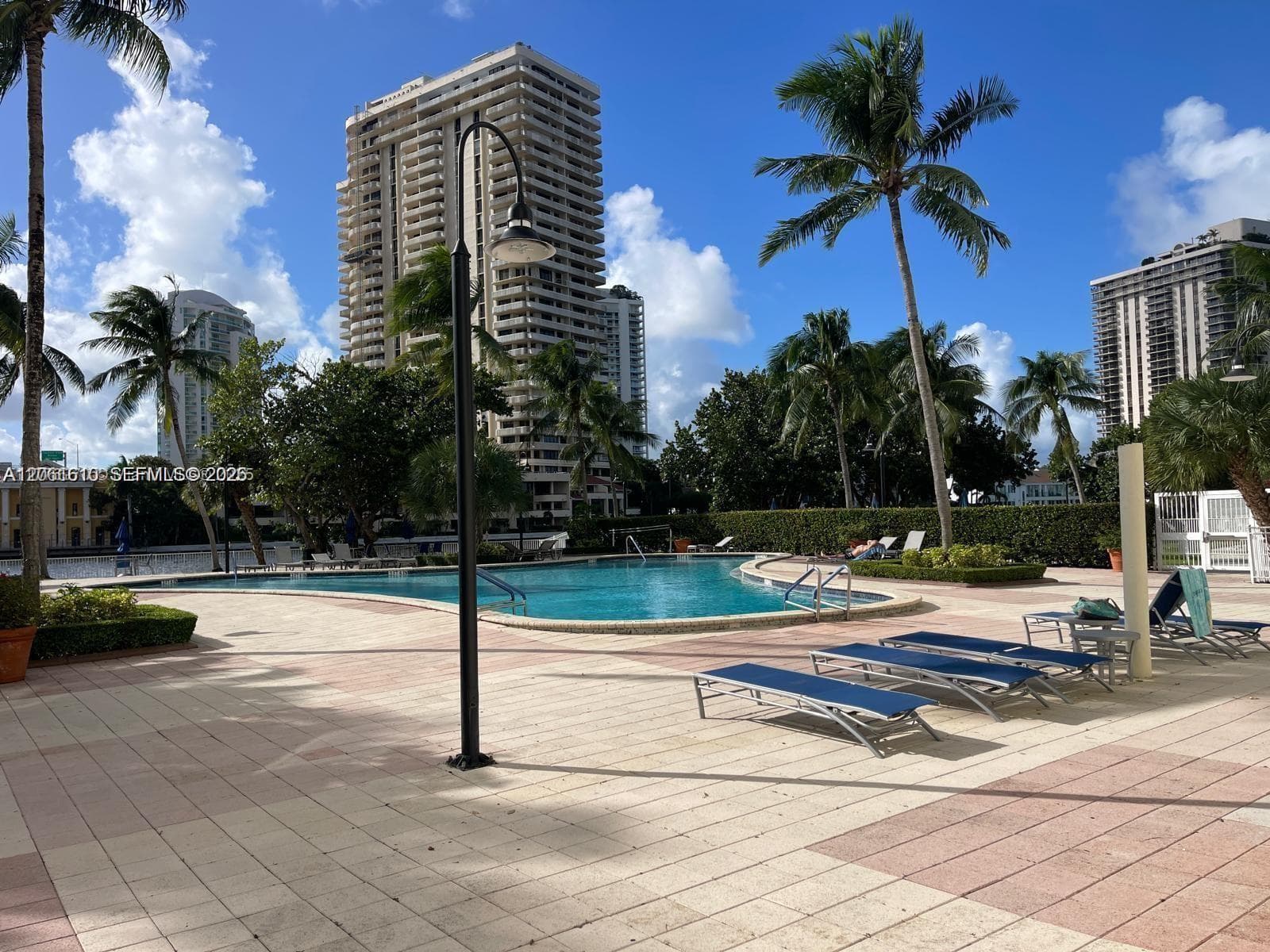 19390 Collins Ave # 308, Sunny Isles Beach, FL 33160 photo 4