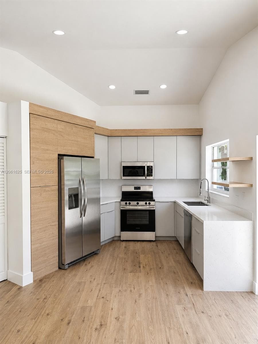 19179 NW 22nd St, Pembroke Pines, FL 33029 photo 13