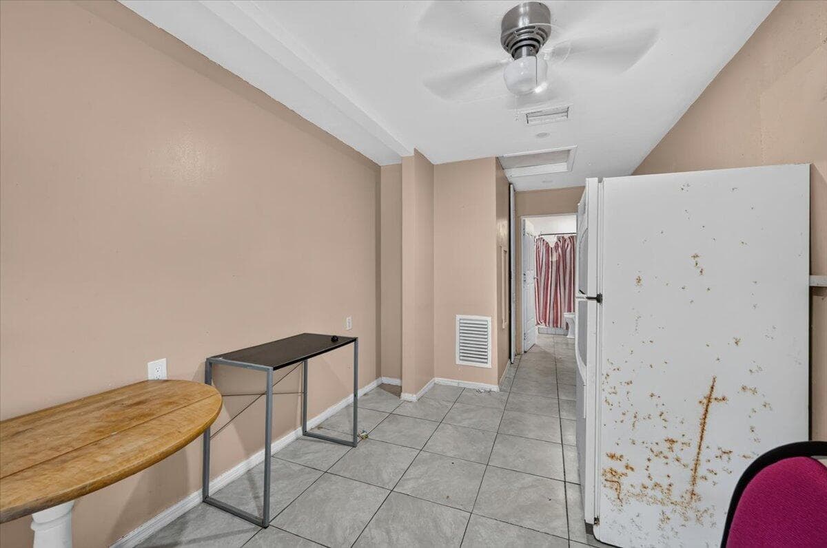 646 NE 38th Street, Oakland Park, FL 33334 photo 12