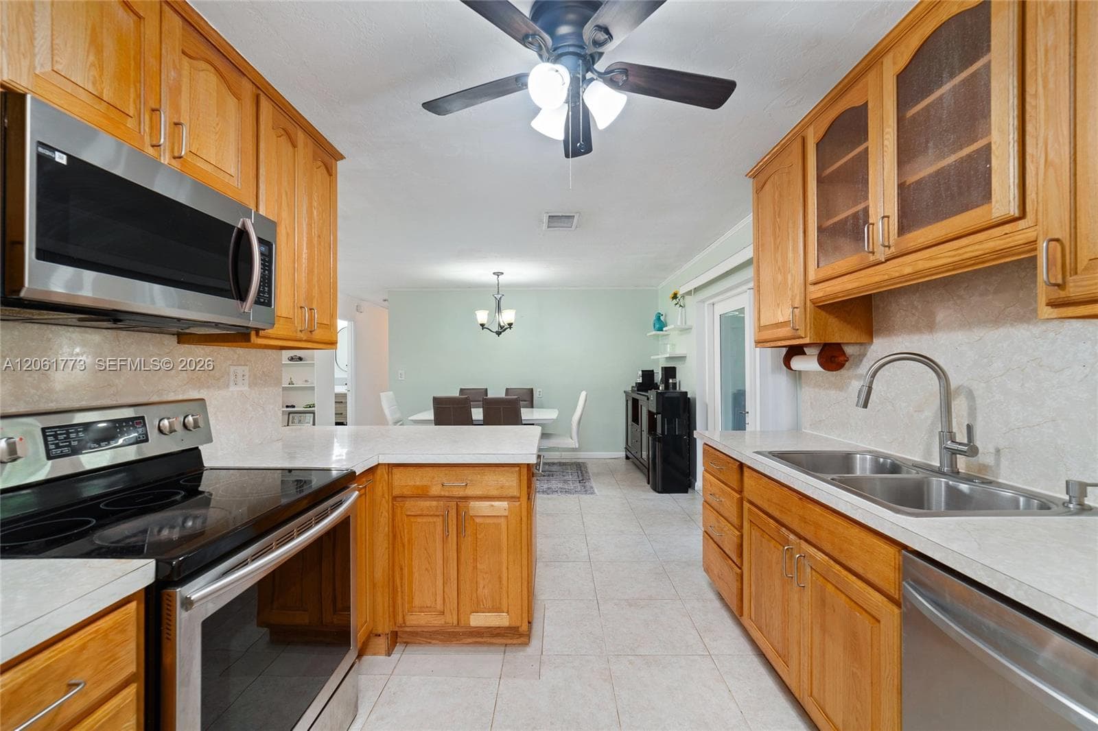 320 NE 59th Ct, Oakland Park, FL 33334 photo 10