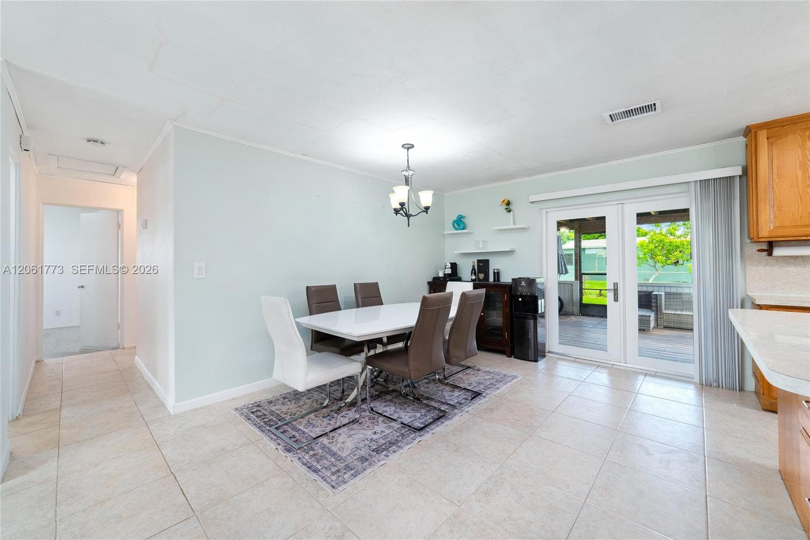 320 NE 59th Ct, Oakland Park, FL 33334 photo 8