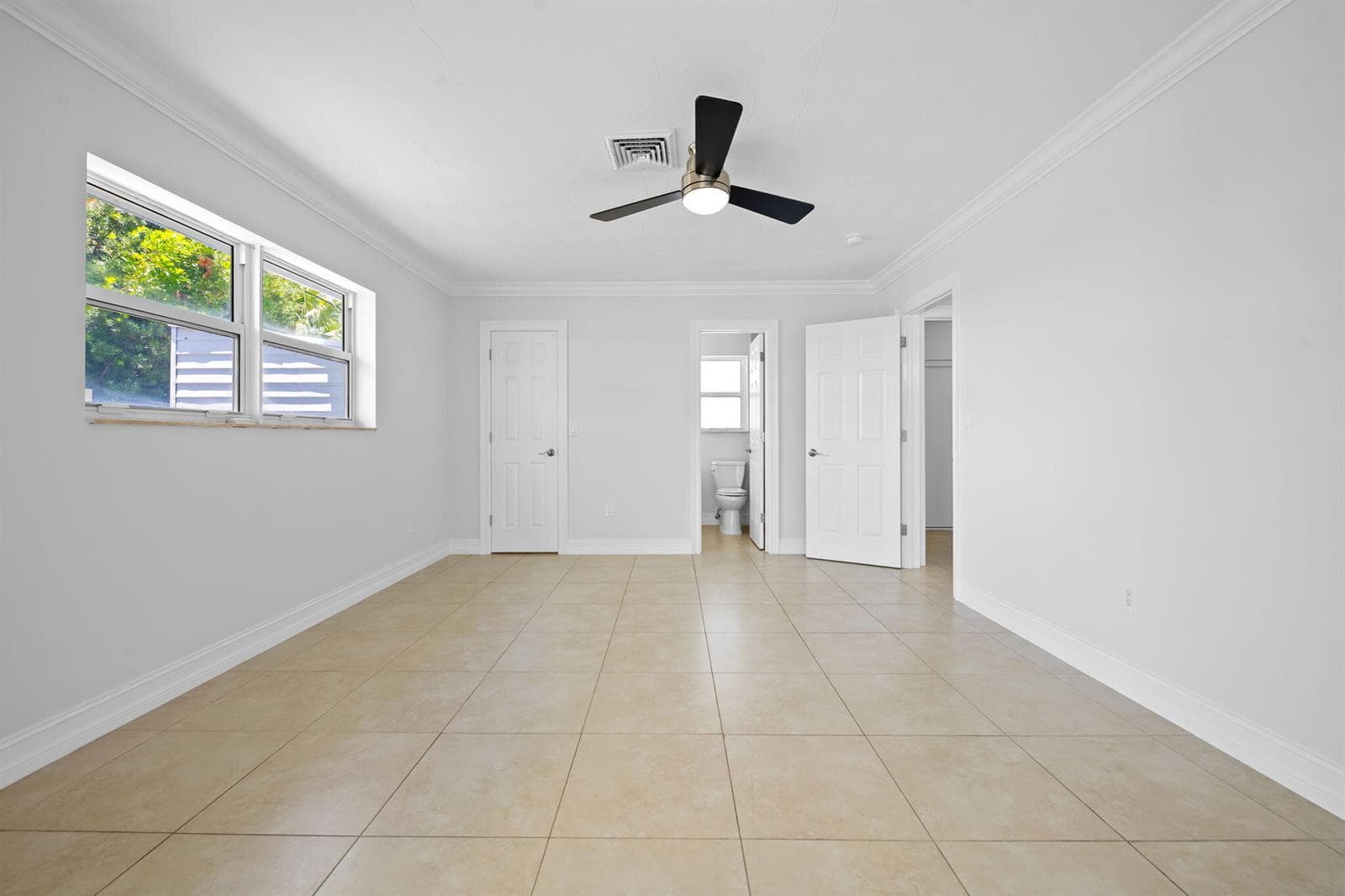 580 SE 5th Street, Pompano Beach, FL 33060 photo 12