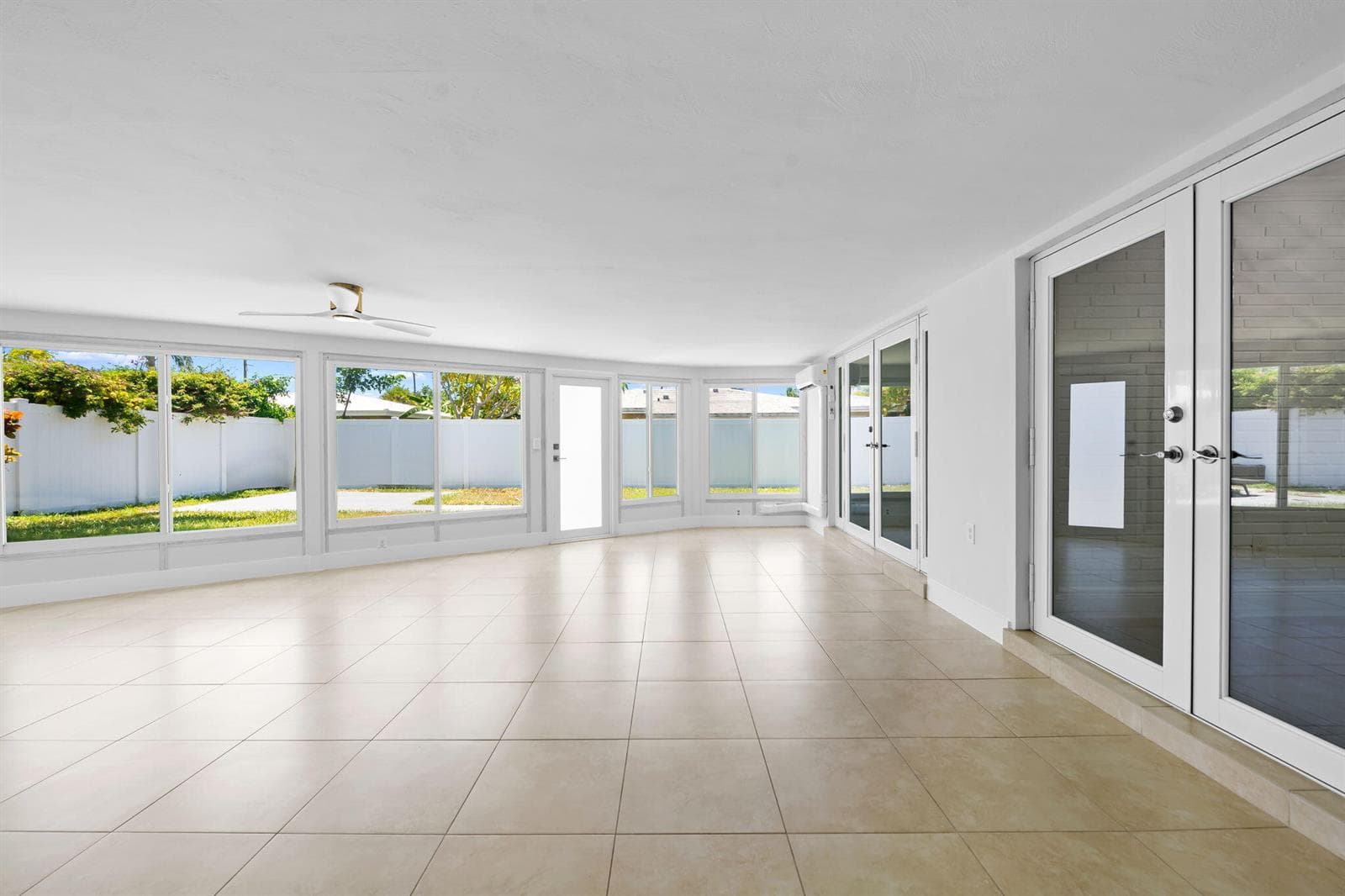 580 SE 5th Street, Pompano Beach, FL 33060 photo 11