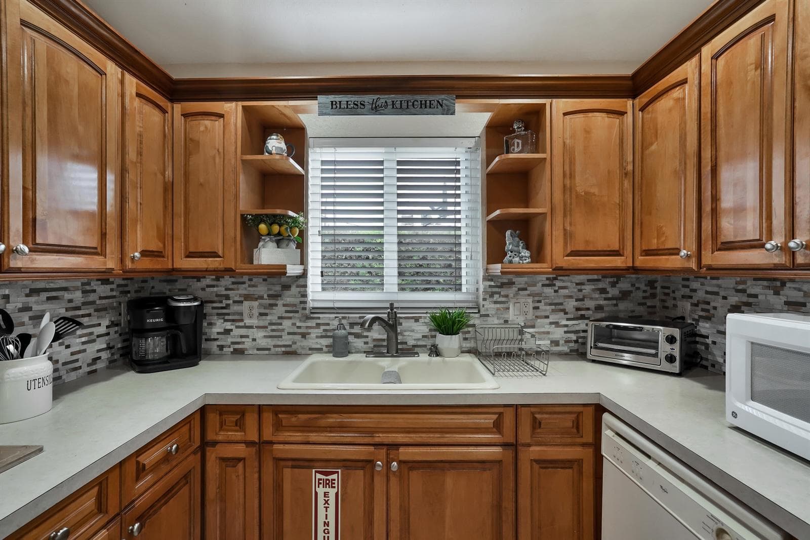 3021 NW 21st Court, Fort Lauderdale, FL 33311 photo 11