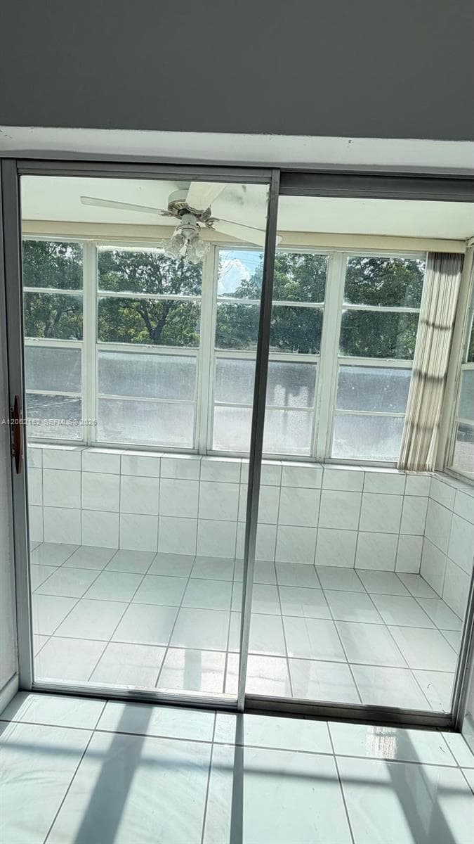 120 Royal Palm Rd # 111, Hialeah Gardens, FL 33016 photo 8