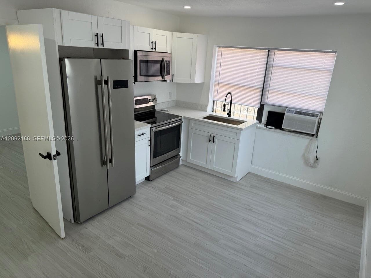 7842 NW 5th Ave # FRONT, Miami, FL 33150 photo 8