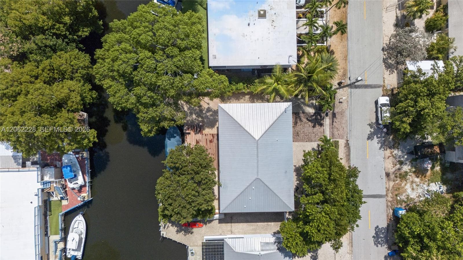 123 Peace Ave, Tavernier, FL 33070 photo 10