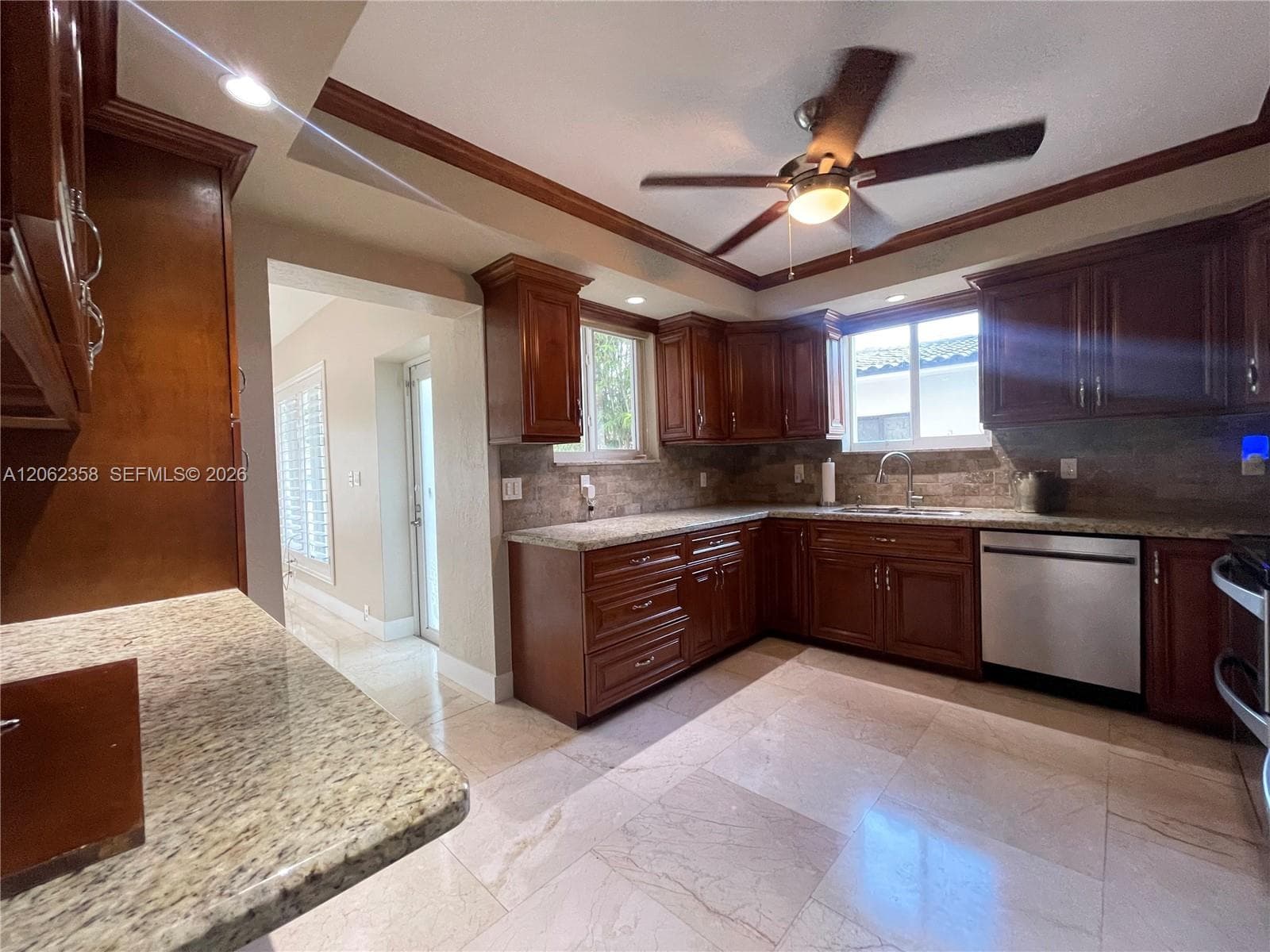 383 SW 25th Rd, Miami, FL 33129 photo 12