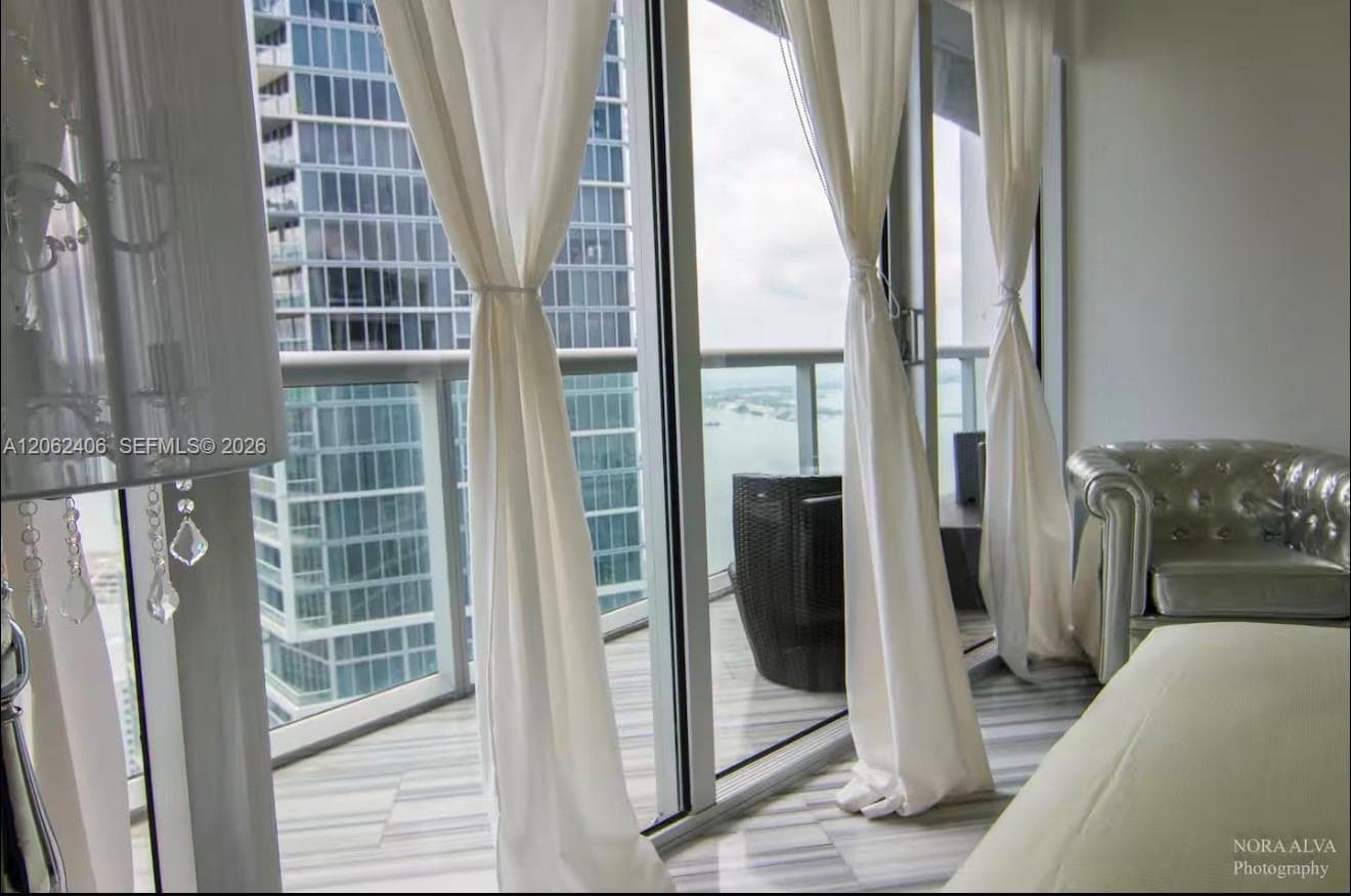 485 Brickell Ave # 4711, Miami, FL 33131 photo 11
