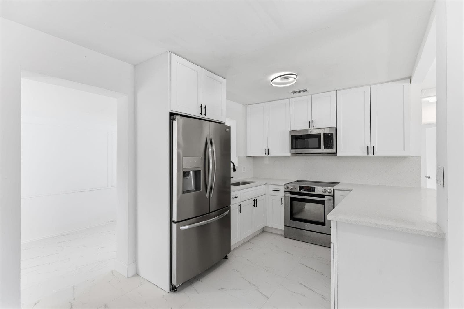 1410 NW 1st Court, Boynton Beach, FL 33435 photo 8