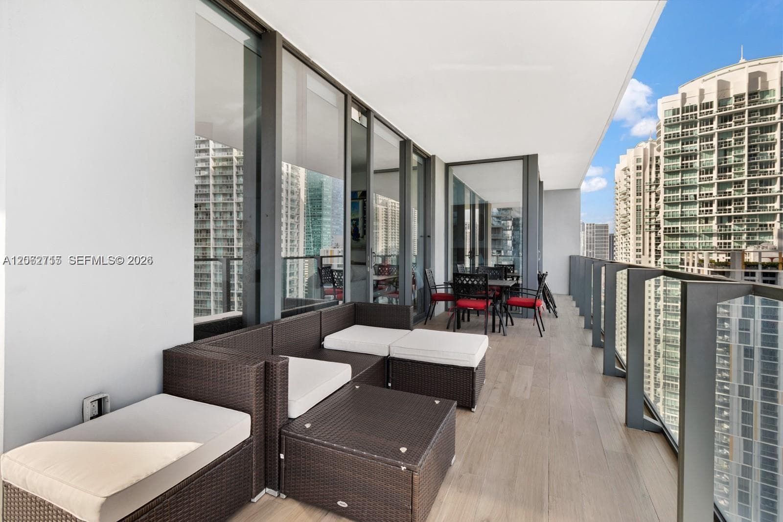 68 SE 6th St # 2101, Miami, FL 33131 photo 10