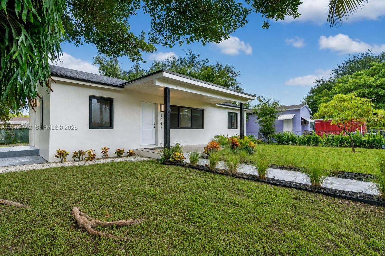 1067 NW 101st St, Miami, FL 33150 photo 12