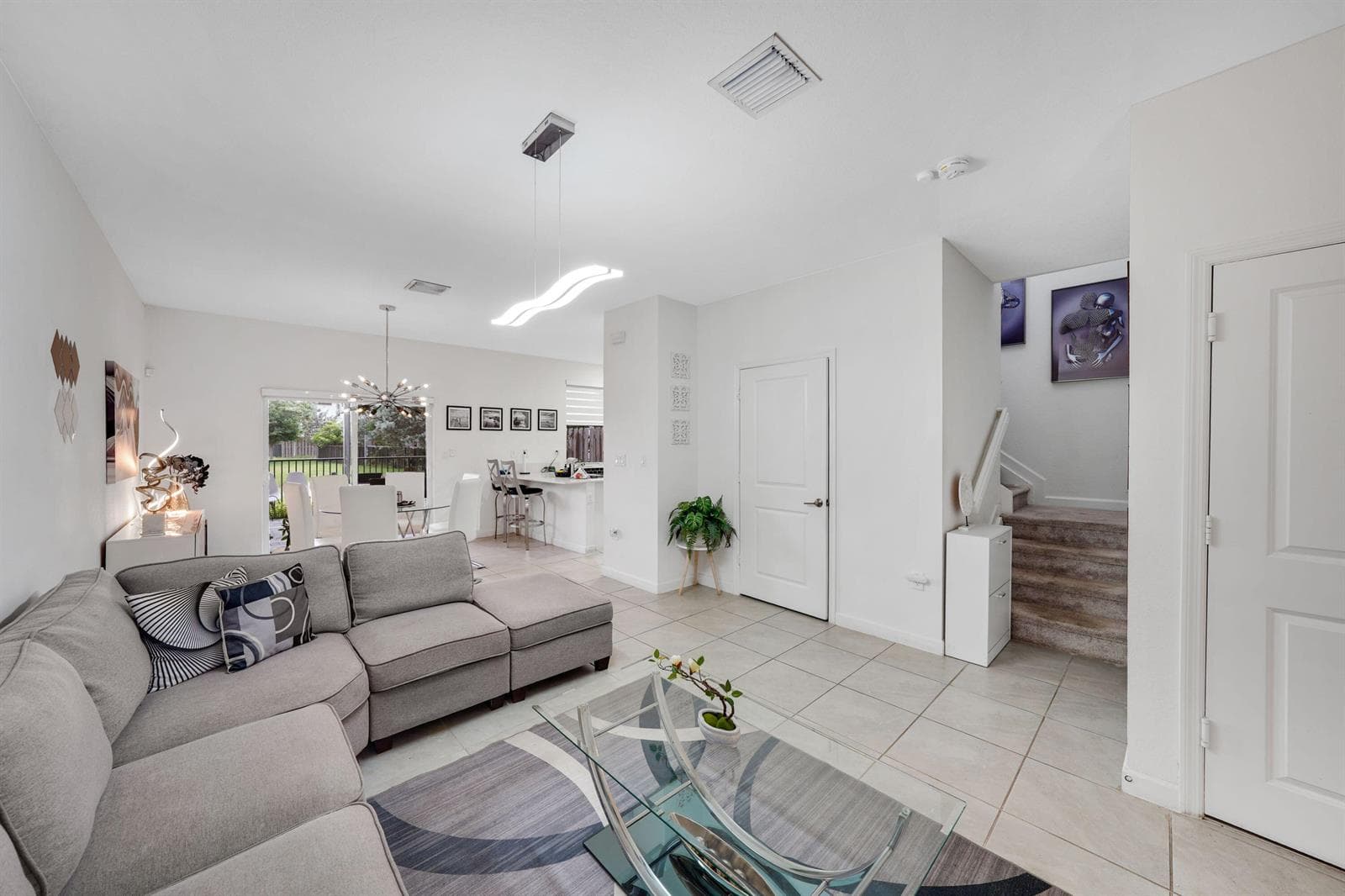 12960 NW 22ND Place, Miami, FL 33167 photo 11