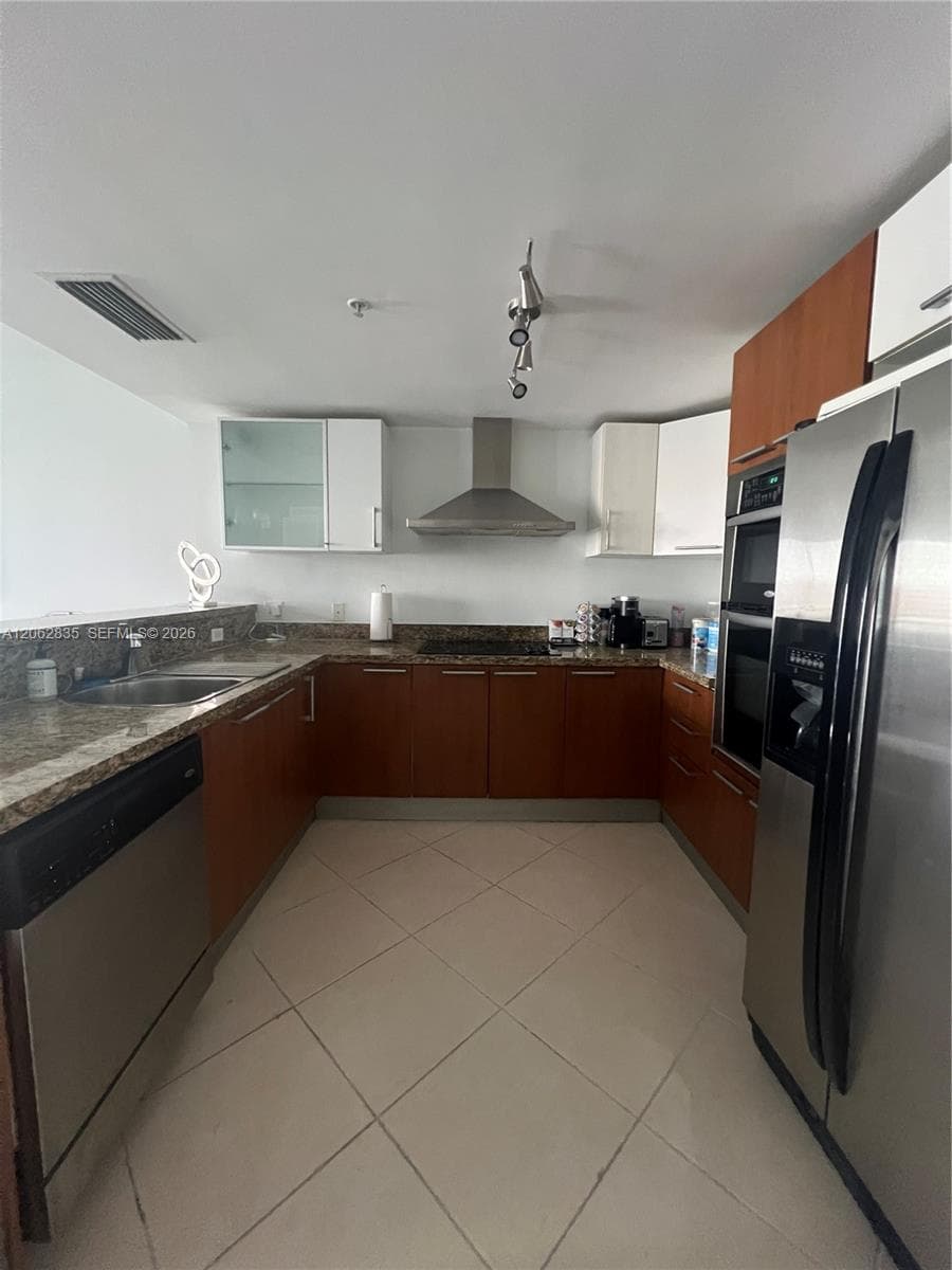 170 SE 14th St # 2007, Miami, FL 33131 photo 12