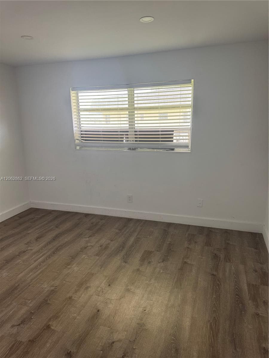 19001 NE 14th Ave # 312, Miami, FL 33179 photo 9