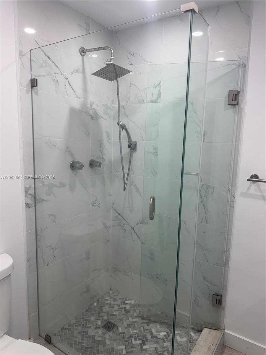 19001 NE 14th Ave # 312, Miami, FL 33179 photo 11