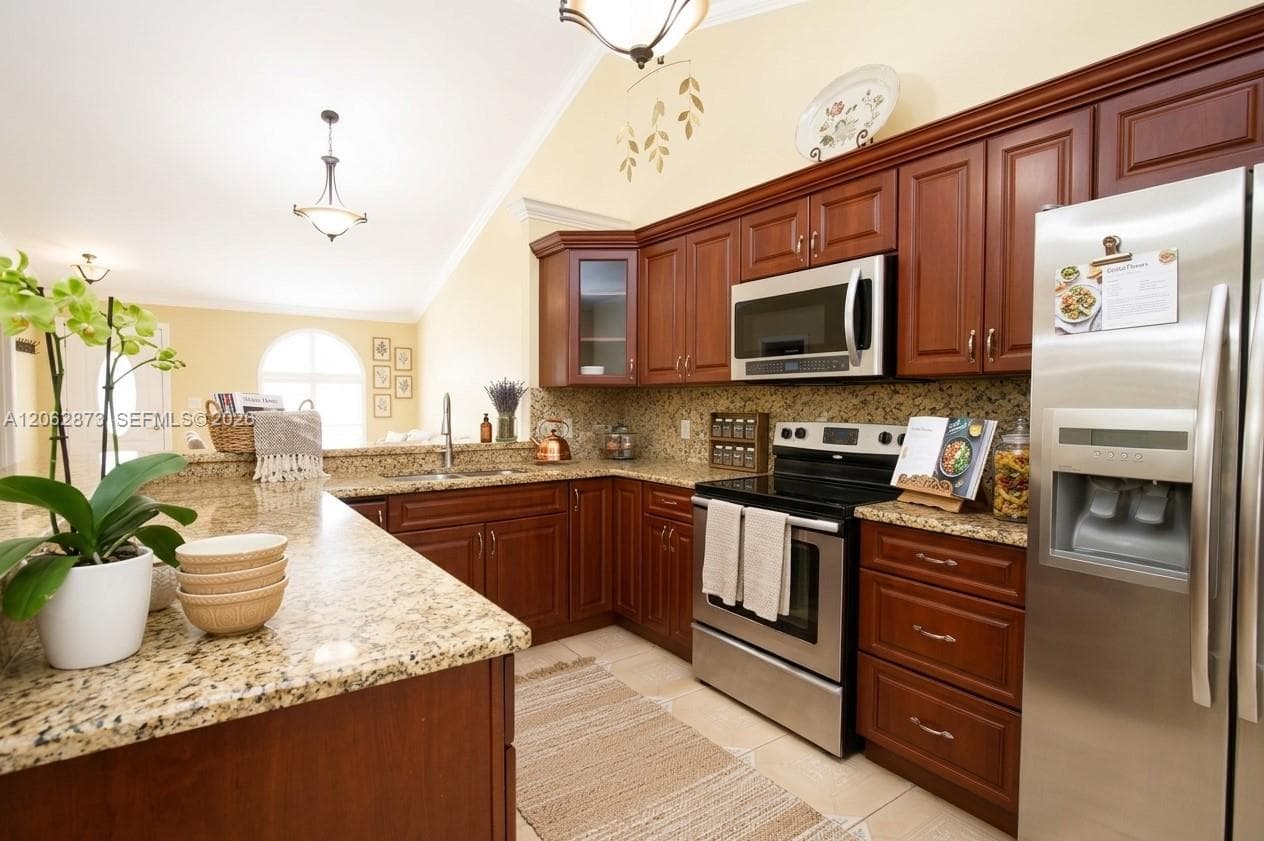 7927 NW 50th St, Lauderhill, FL 33351 photo 11