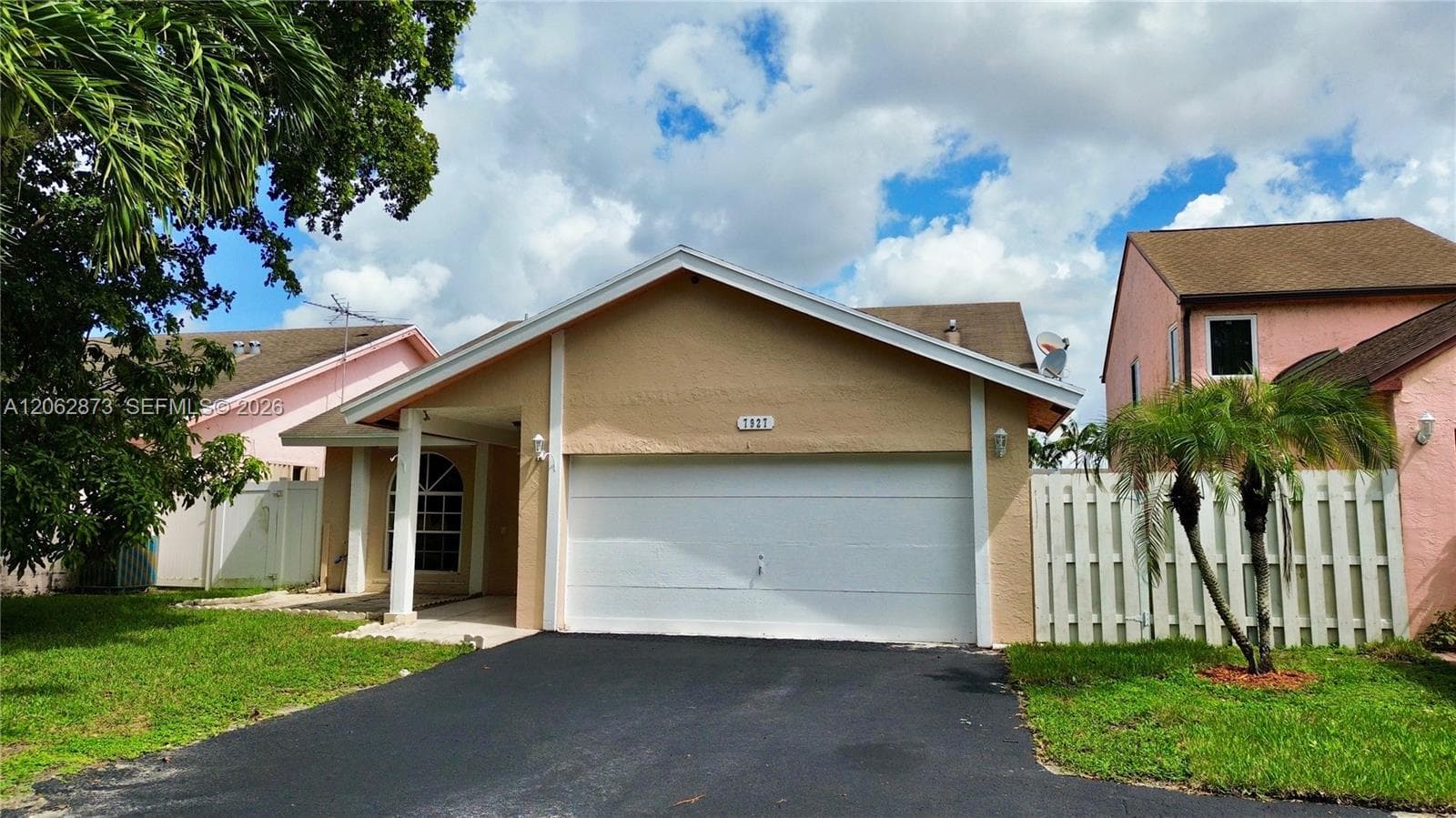 7927 NW 50th St, Lauderhill, FL 33351 photo 8
