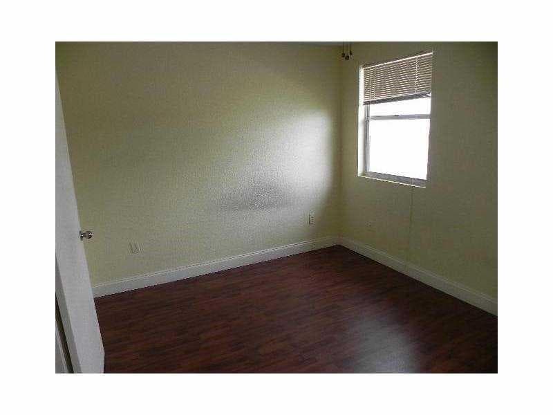 838 CRYSTAL LAKE Drive # 838, Deerfield Beach, FL 33064 photo 9