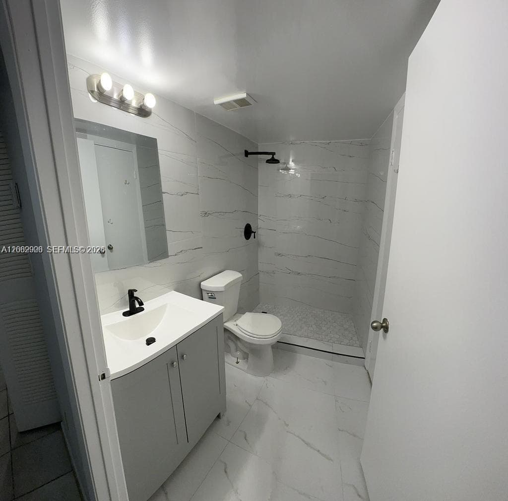8600 SW 212th St # 105, Cutler Bay, FL 33189 photo 9