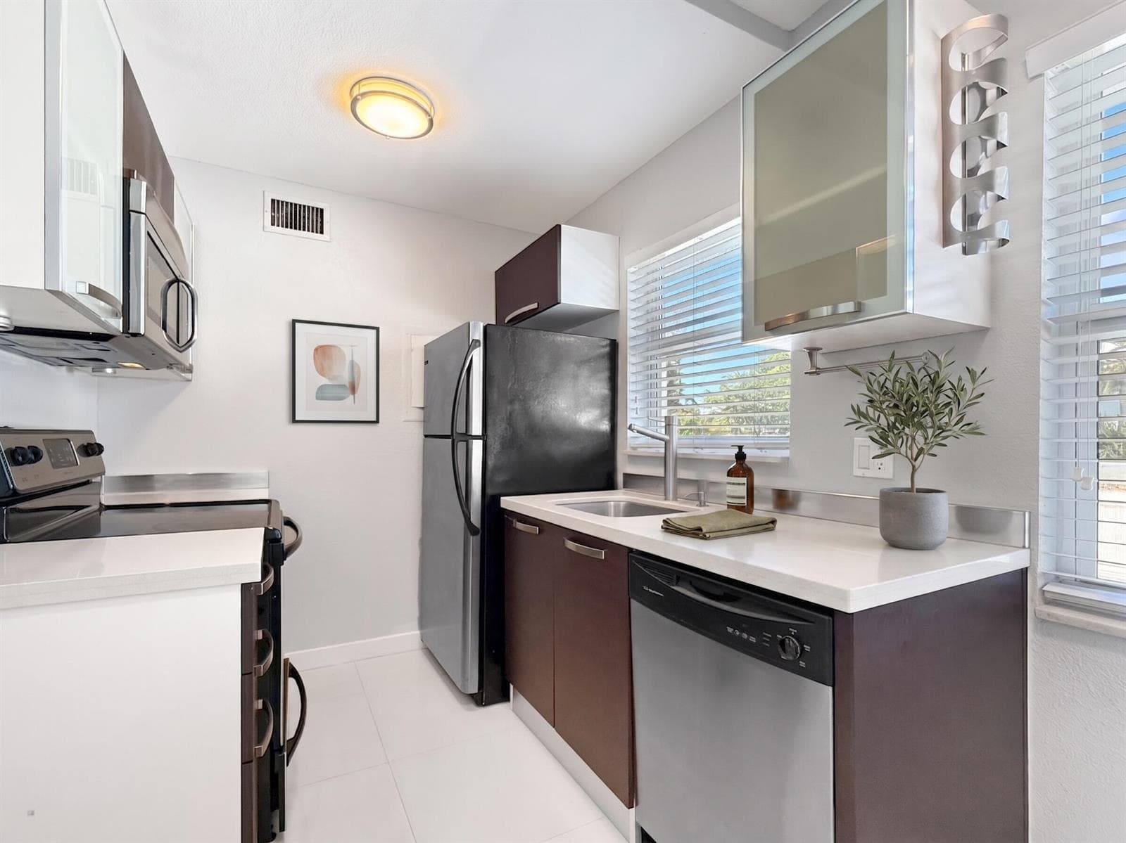 416 NE 15th Avenue # 12, Fort Lauderdale, FL 33301 photo 2