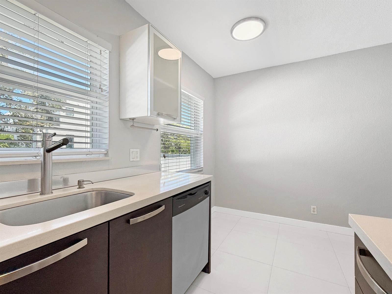 416 NE 15th Avenue # 12, Fort Lauderdale, FL 33301 photo 3