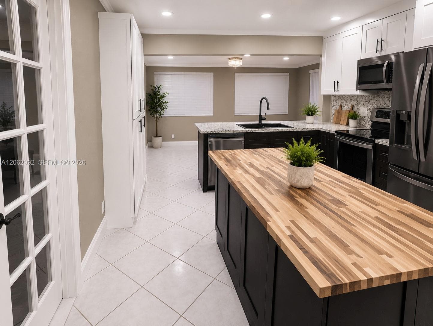 5716 NW 70th Ter, Tamarac, FL 33321 photo 11