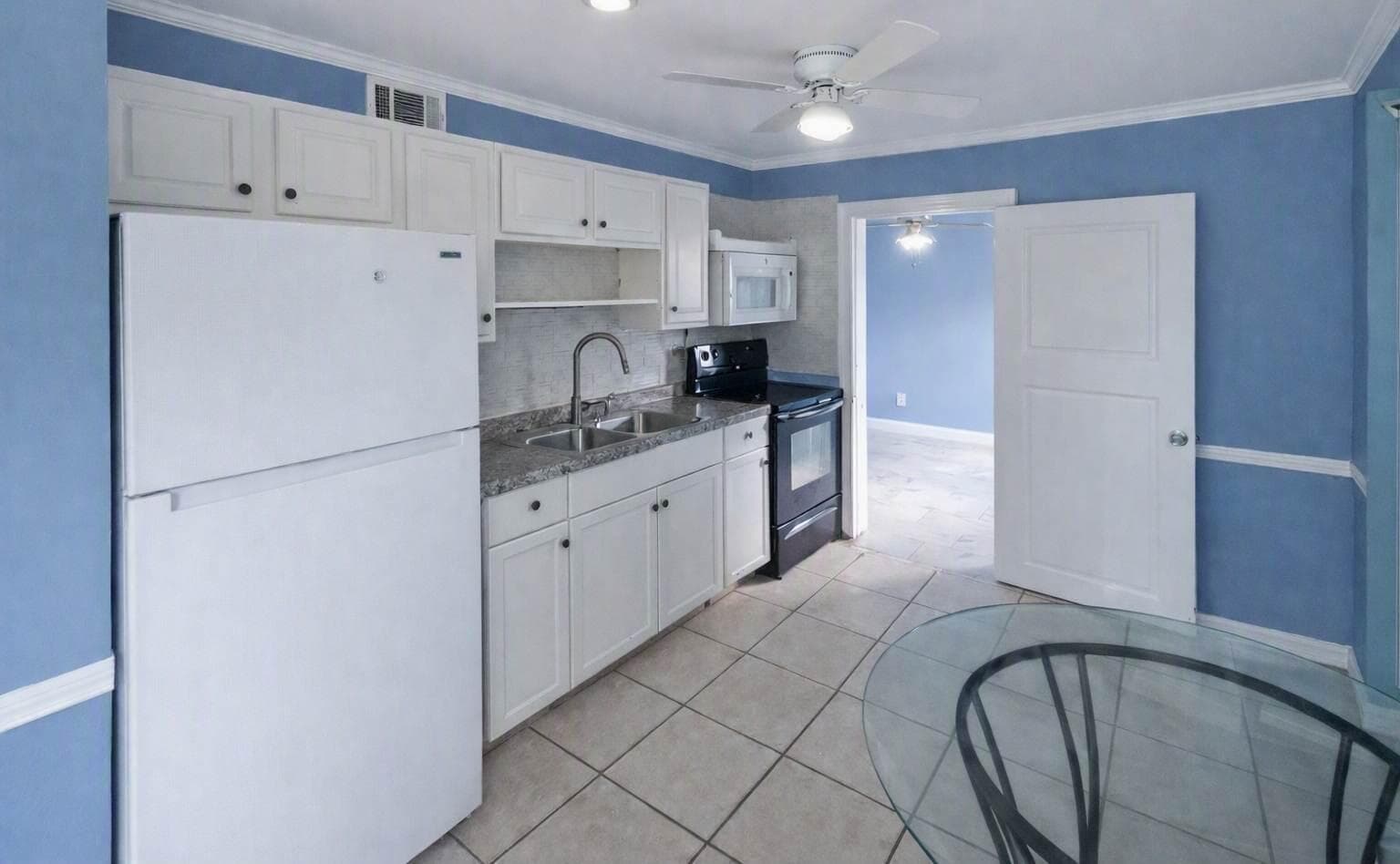 715 N 10TH Street, Fort Pierce, FL 34950 photo 8