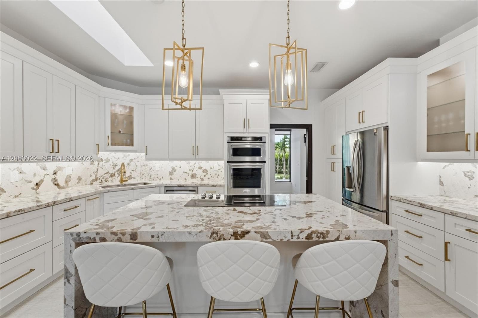 8215 Grand Canal Dr, Miami, FL 33144 photo 6
