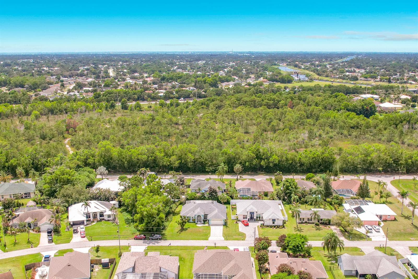 497 SE NOME Drive, Port St. Lucie, FL 34984 photo 4