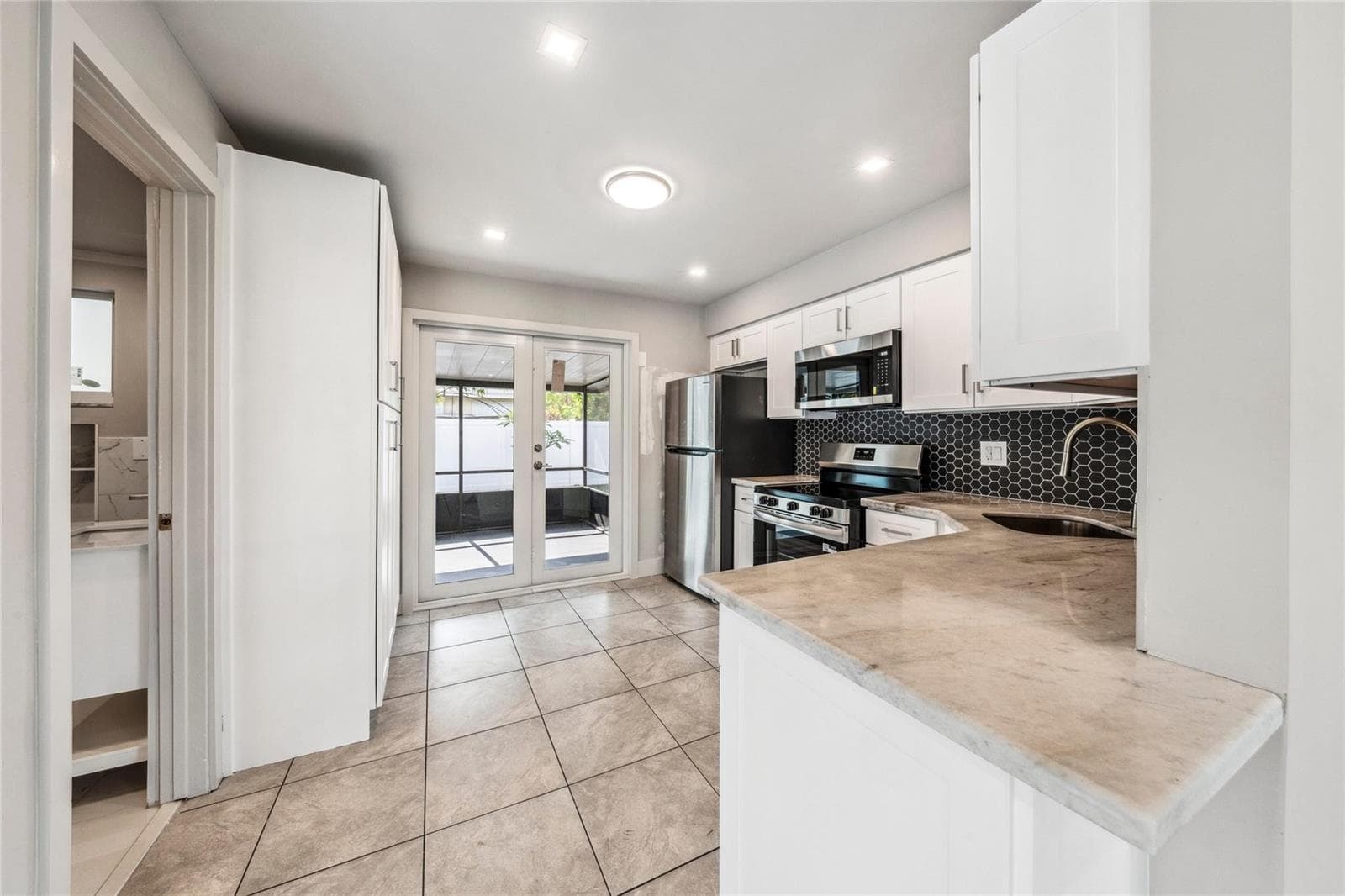 4800 NE 4th Avenue, Fort Lauderdale, FL 33334 photo 10