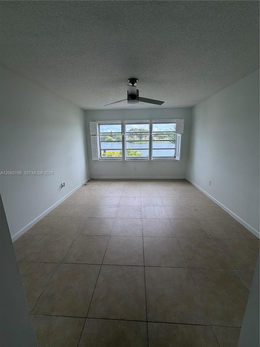873 NE 195th St # 107, Miami, FL 33179 photo 9