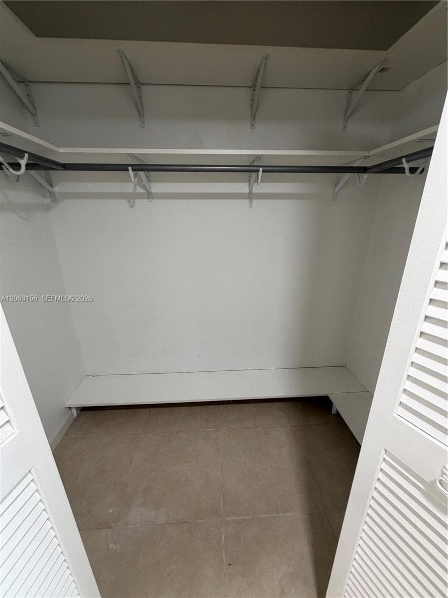 873 NE 195th St # 107, Miami, FL 33179 photo 11