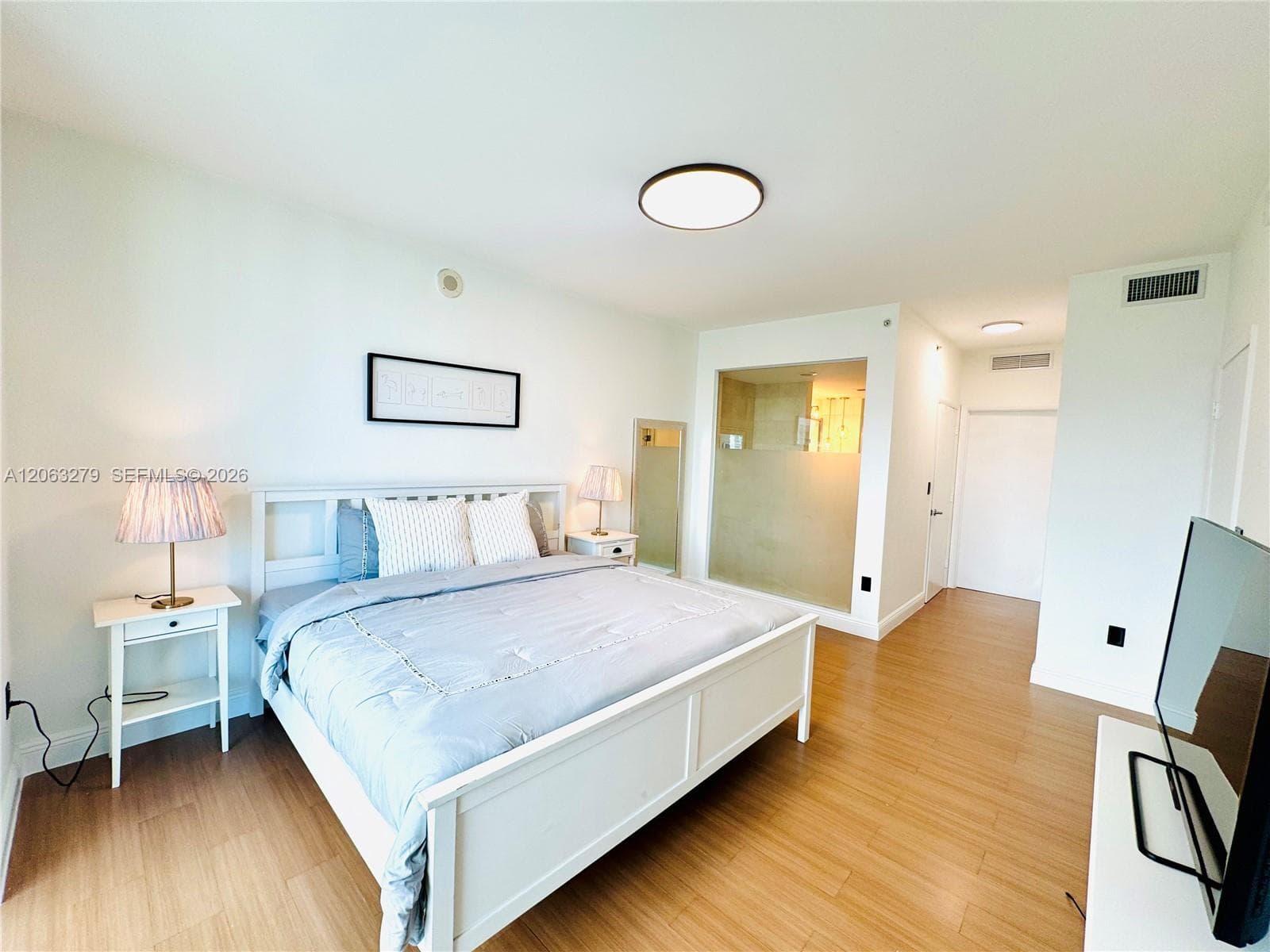 90 SW 3rd St # 3902, Miami, FL 33130 photo 6