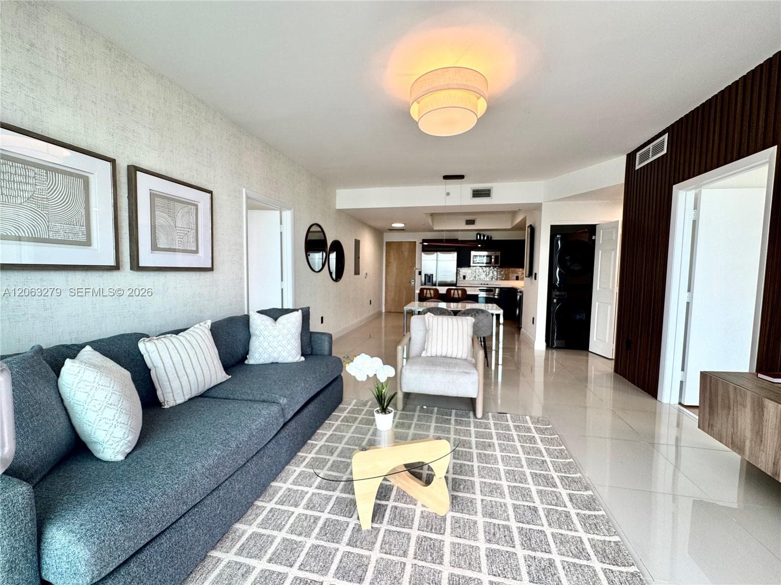 90 SW 3rd St # 3902, Miami, FL 33130 photo 11