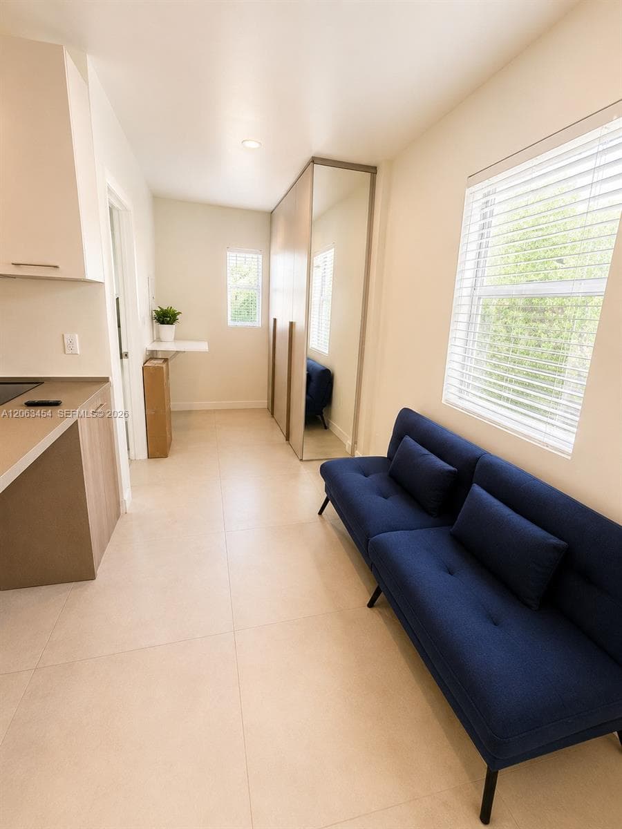 245 NE 33rd St # 207, Miami, FL 33137 photo 9