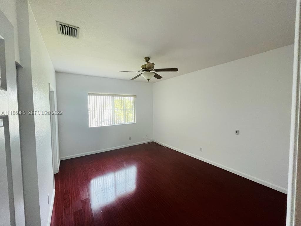 903 N SANTA CATALINA Circle, North Lauderdale, FL 33068 photo 12