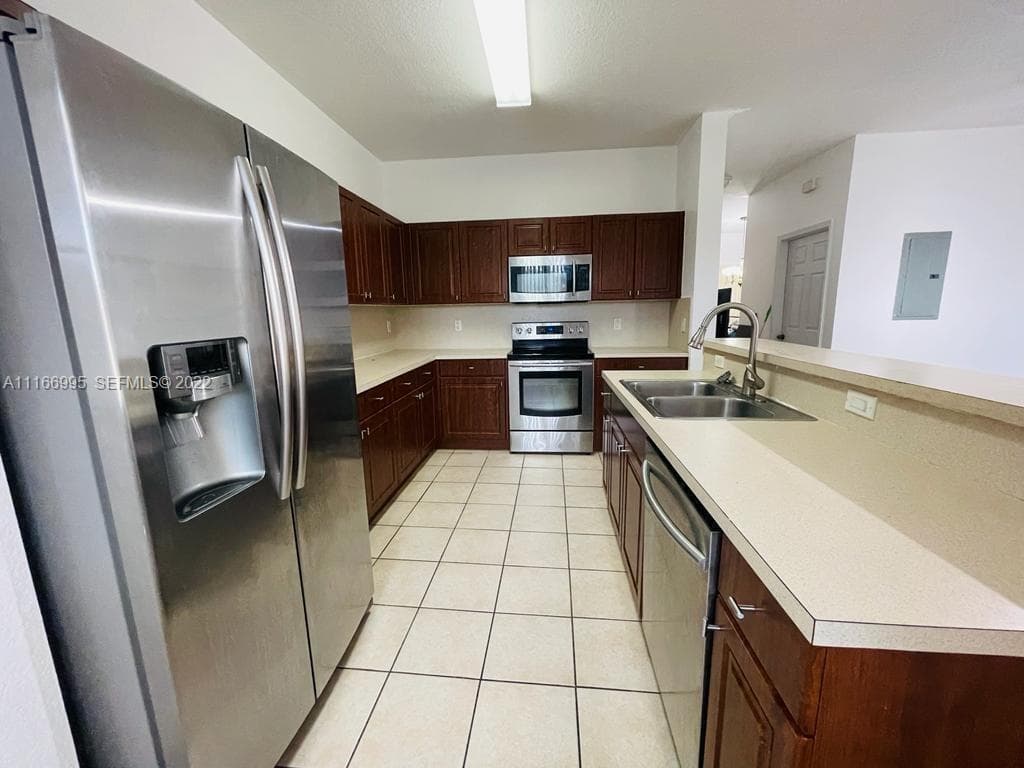 903 N SANTA CATALINA Circle, North Lauderdale, FL 33068 photo 9
