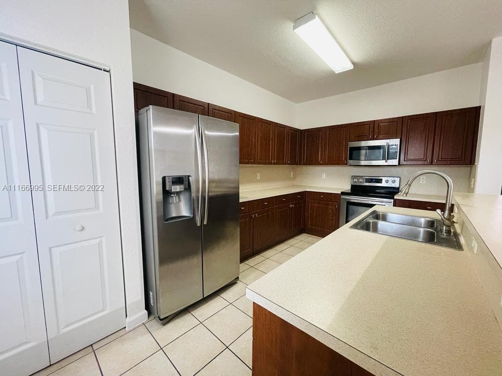 903 N SANTA CATALINA Circle, North Lauderdale, FL 33068 photo 10