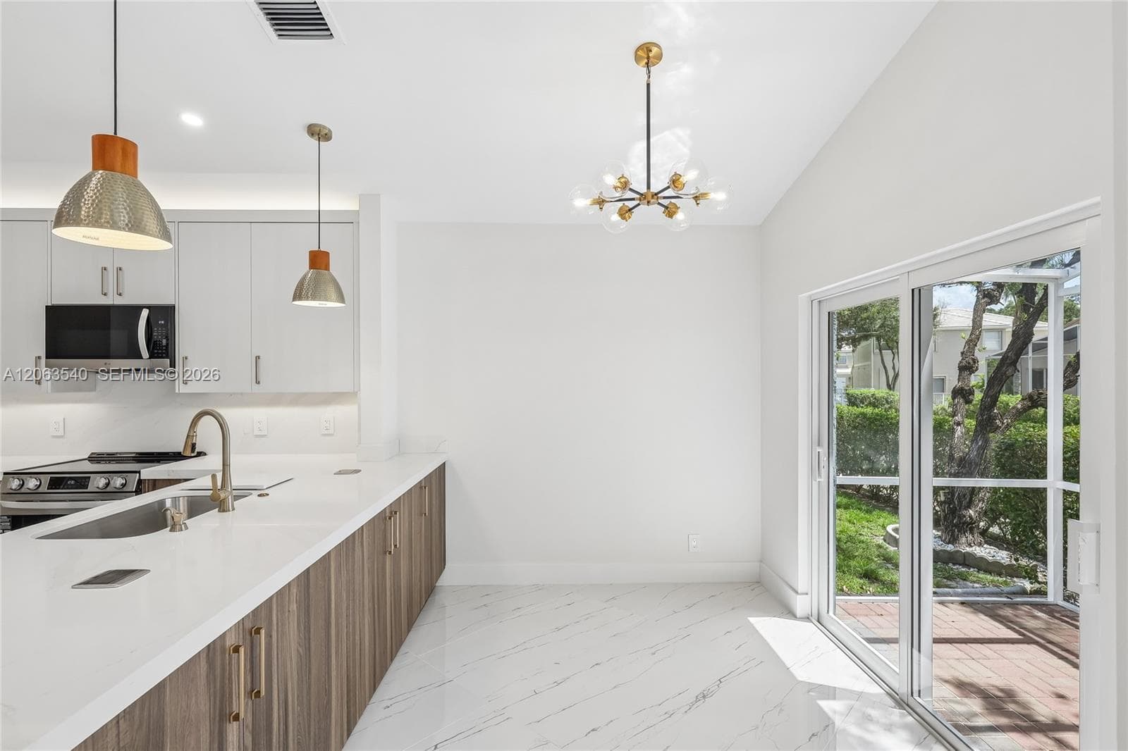 9613 NW 8th Cir, Plantation, FL 33324 photo 12
